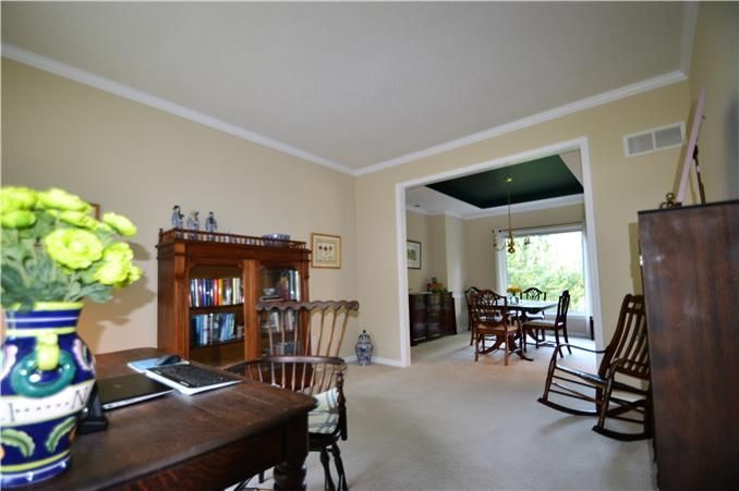 15213 Maple Ct, Overland Park, KS 66223