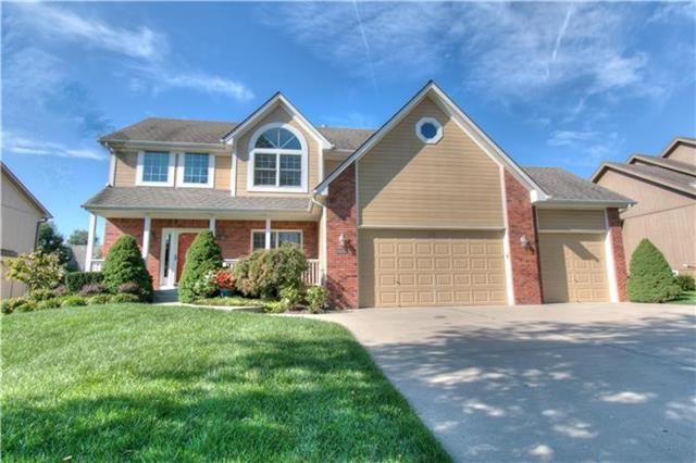9036 N Manning Ave, Kansas City, MO 64157
