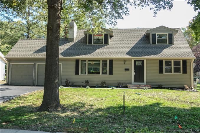 9329 Antioch Rd, Overland Park, KS 66212