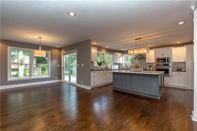 9601 Howe Dr, Overland Park, KS 66206