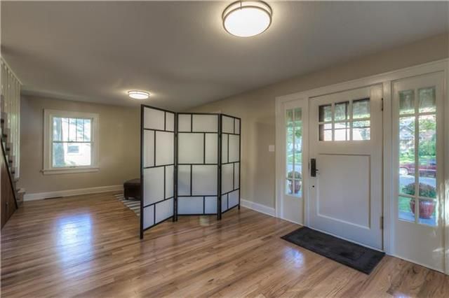 7614 Madison Ave, Kansas City, MO 64114