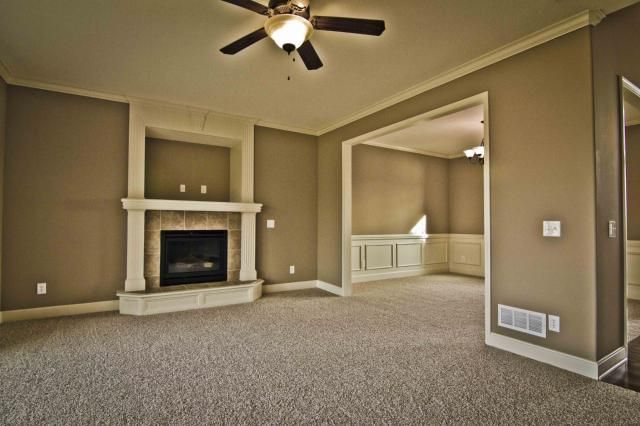 10357 N Tullis Ave, Kansas City, MO 64157