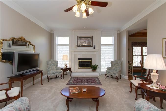5512 NW 80th Ter, Kansas City, MO 64151