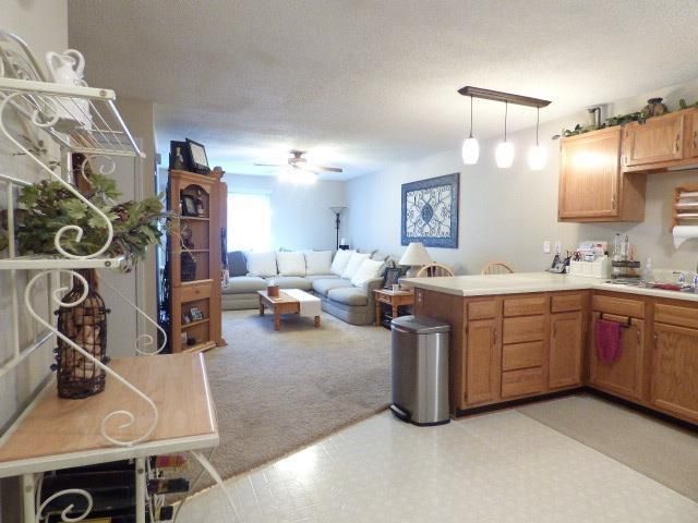 8777 NW 82nd St, Kansas City, MO 64152