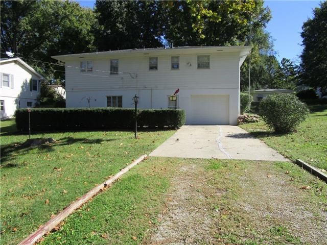 1409 Crowell St, Atchison, KS 66002