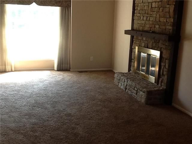 12720 W 108th St, Overland Park, KS 66210