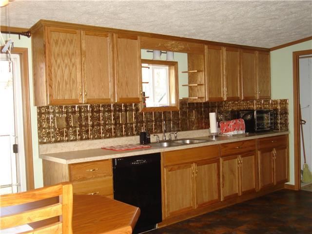3401 NE 83rd St, Kansas City, MO 64119