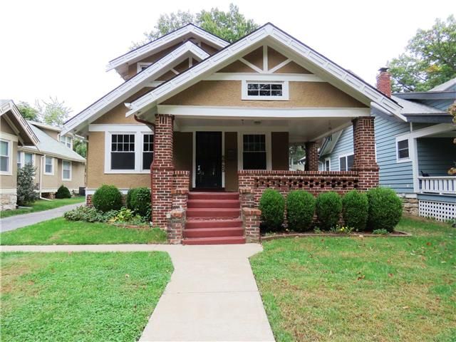 5625 Cherry St, Kansas City, MO 64110