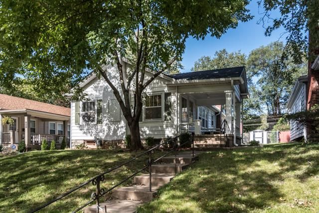 616 E 61st Ter, Kansas City, MO 64110