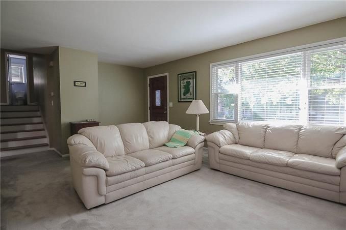 9311 Mackey St, Overland Park, KS 66212