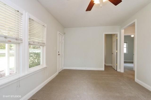 8113 Grand Ave, Kansas City, MO 64114