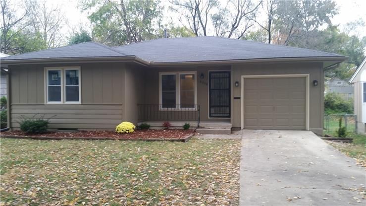 8339 Cherry St, Kansas City, MO 64131