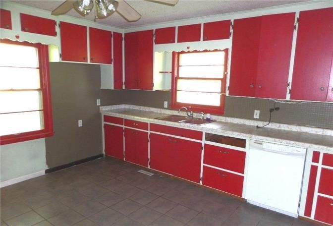12508 E 53rd Ter, Kansas City, MO 64133
