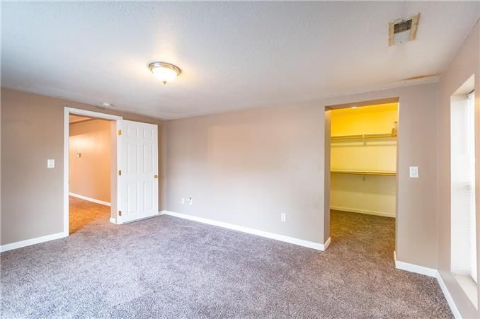 115 E Nelson St, Edgerton, KS 66021