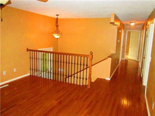 617 Valley Dr, Plattsburg, MO 64477