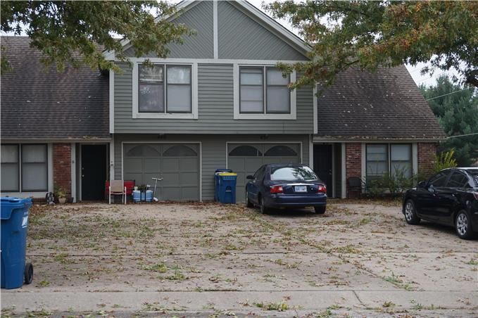 449-51 Lee Dr, Liberty, MO 64068