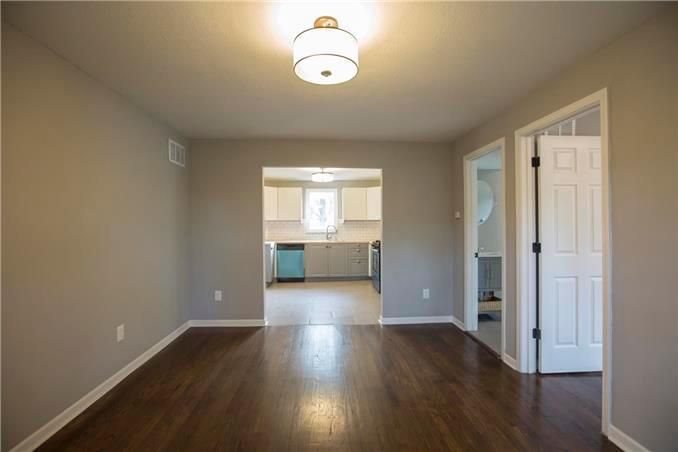 8115 Walnut St, Kansas City, MO 64114