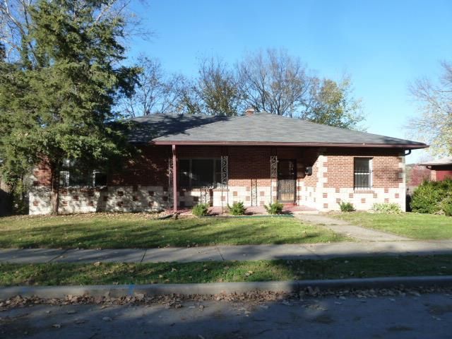 1834 E 48th St, Kansas City, MO 64130