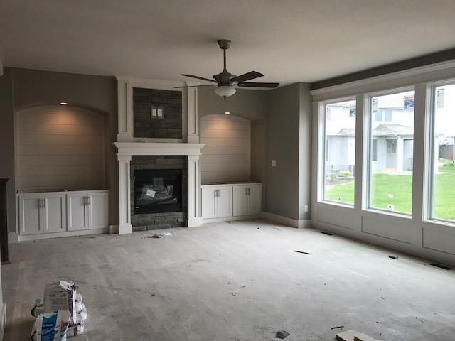 16909 Gillette St, Overland Park, KS 66221
