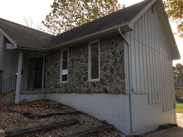 12009 E 56th Ter, Kansas City, MO 64133