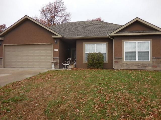 202 S Gaar St, Lone Jack, MO 64070