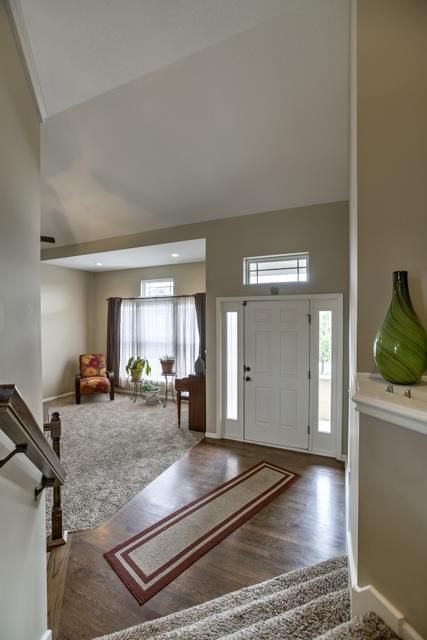 2448 W Fredrickson Dr, Olathe, KS 66061