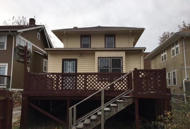327 N Lawn Ave, Kansas City, MO 64123