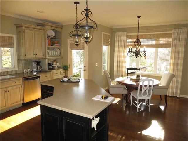 23985 W 112th Ter, Olathe, KS 66061