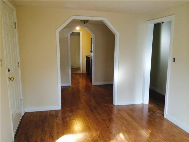 5445 Ash Ave, Raytown, MO 64133