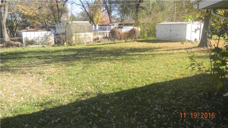 118 S 7th St, Edwardsville, KS 66111