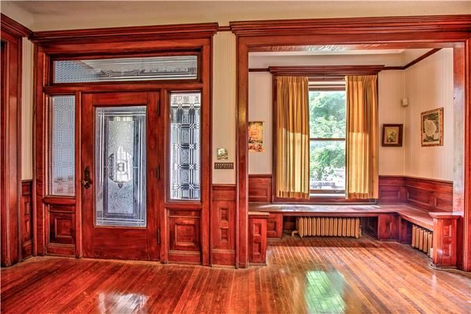 2821 Independence Ave, Kansas City, MO 64124