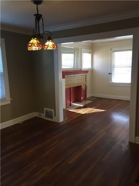 1410 E 66th St, Kansas City, MO 64131
