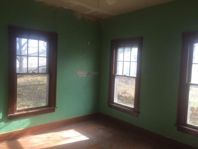 220 SE Tecumseh Rd, Tecumseh, KS 66542