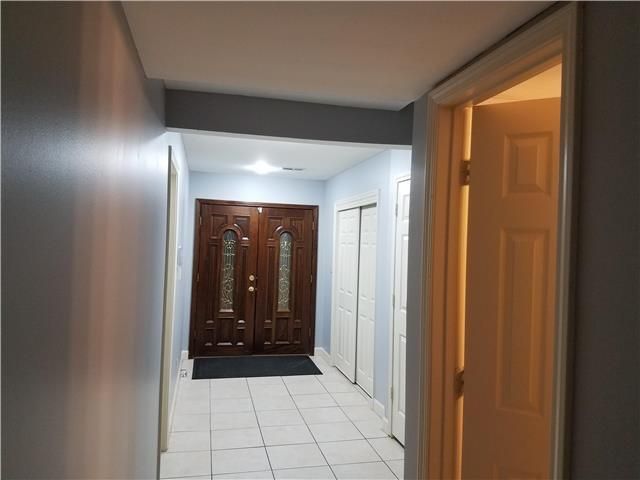 10405 Wallace Ave, Kansas City, MO 64134