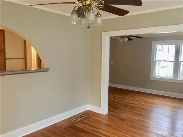 6143 Cherry St, Kansas City, MO 64113