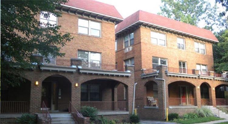 4035 Charlotte St, Kansas City, MO 64110
