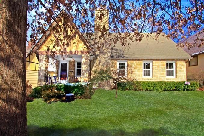 110 E 72 St, Kansas City, MO 64114