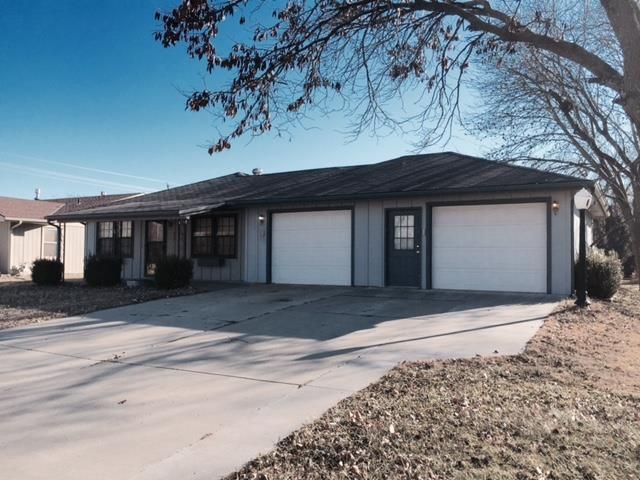 634 Lyon St, Lawrence, KS 66044