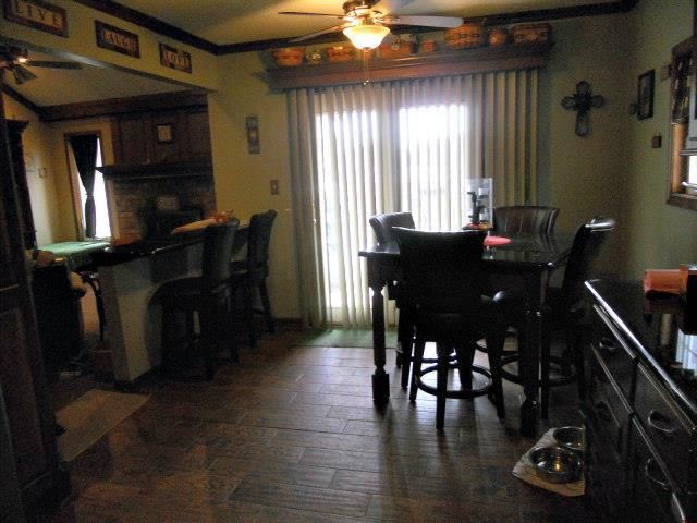 11530 N Cherry St, Kansas City, MO 64155