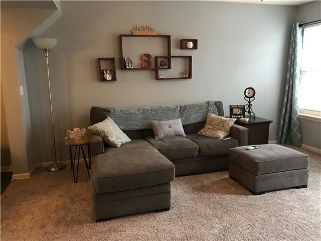 9556 N Main St, Kansas City, MO 64155