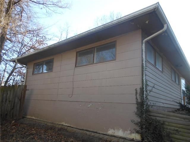 7409 E 112th St, Kansas City, MO 64134