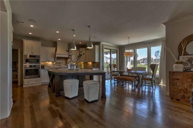 17105 Stearns St, Overland Park, KS 66221