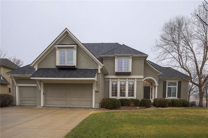 12706 Beverly St, Overland Park, KS 66209