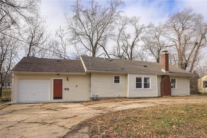 3442 Bell St, Kansas City, MO 64111