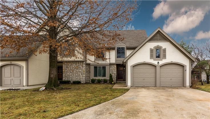 11911 Westgate St, Overland Park, KS 66213