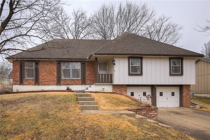 8112 E 96th Ter, Kansas City, MO 64134