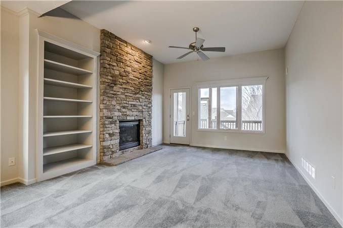 7878 W 157th Ter, Overland Park, KS 66223