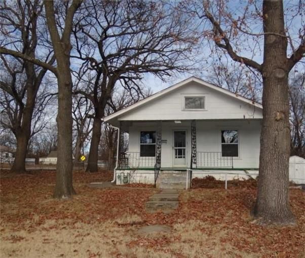 602 Aberdeen St, Independence, MO 64055