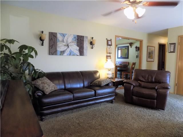 8809 Stark Ave, Kansas City, MO 64138