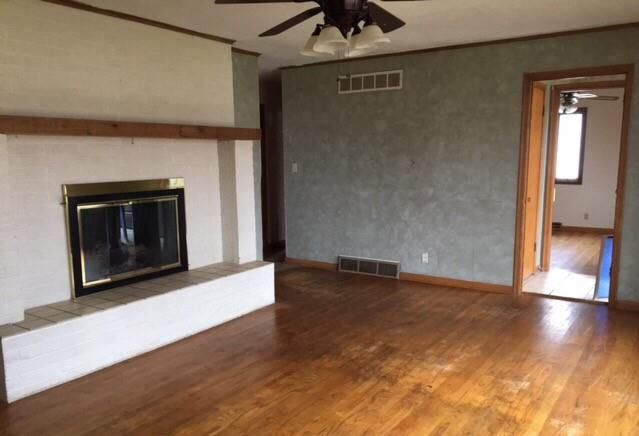 819 NE 86th St, Kansas City, MO 64155
